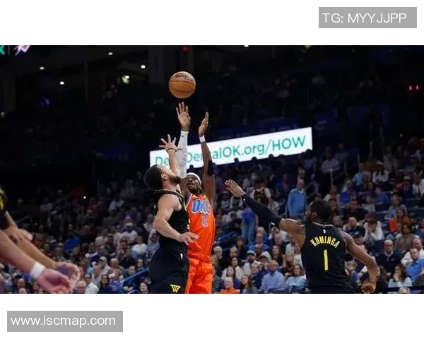 2016季后赛勇士与雷霆的激烈对决与历史性时刻回顾