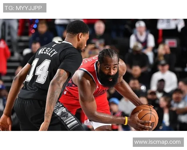 马刺与快船激战正酣NBA录像回顾12月14日精彩瞬间分析